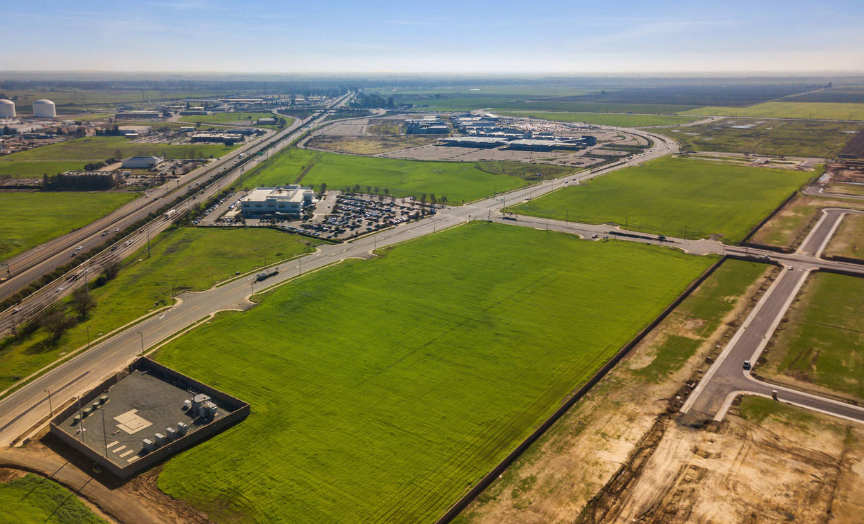 The Promenade at Elk Grove