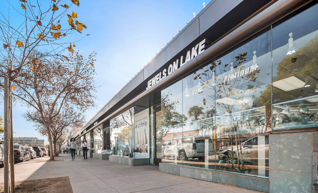 The Shops on Lake Avenue