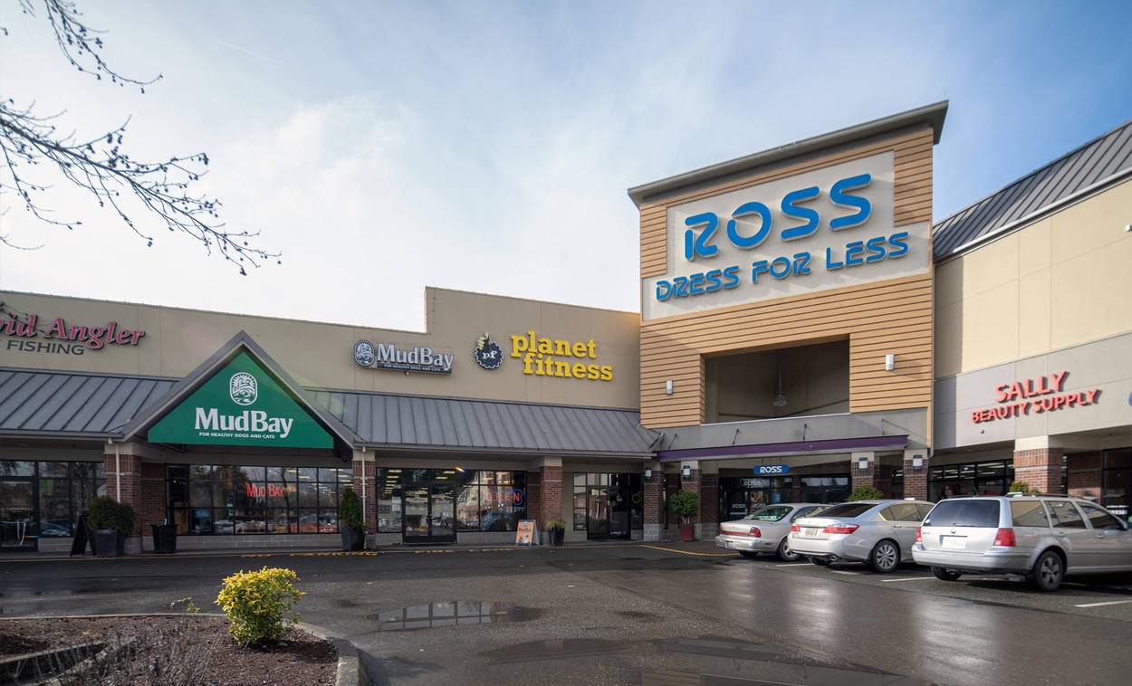 Ross 47th shop and lake park